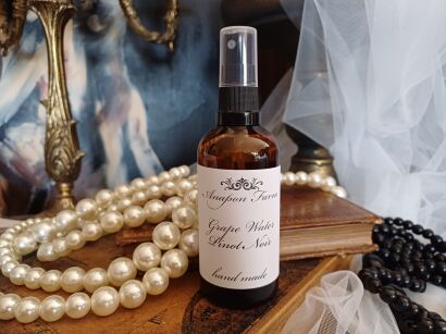 Grape Water PINOT NOIR